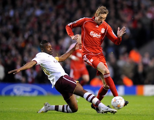 凯尔特人连续两场获胜，进攻体系稳定