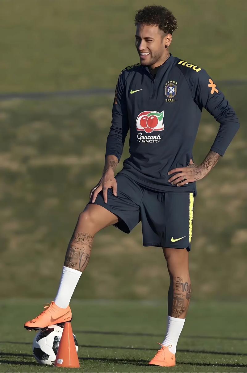 本轮欧预赛最佳阵容：萨内、格纳布里入围