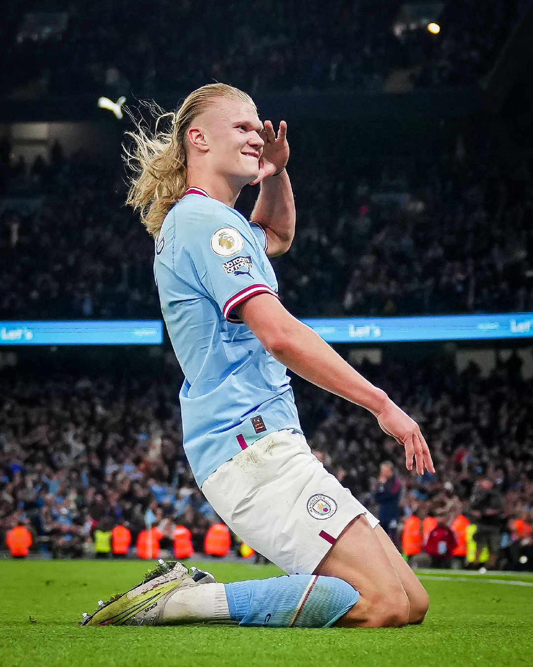 记者：郑智有望接替邵佳一执教青岛西海岸